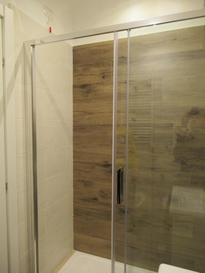 Triple Room Private Bathroom,1297467568:JPEG